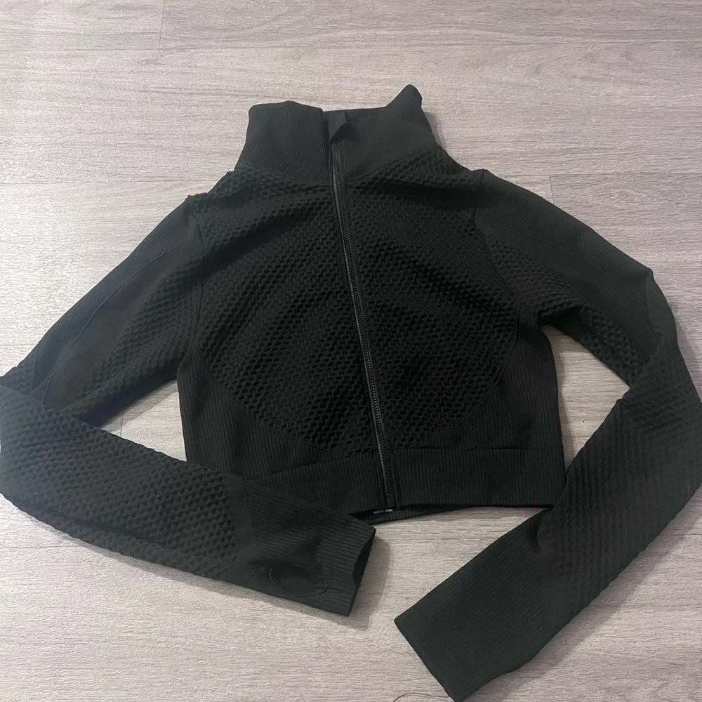 Women’s Activewear Black Cropped Jacket Size Medium - Picture 5 of 10